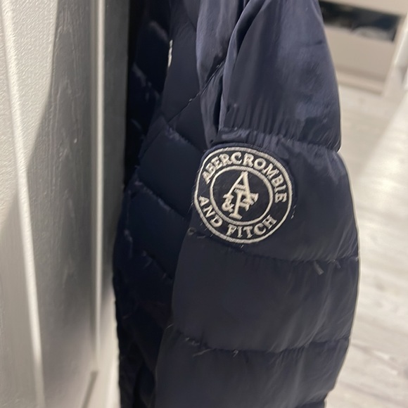 Jacket - Picture 3 of 4